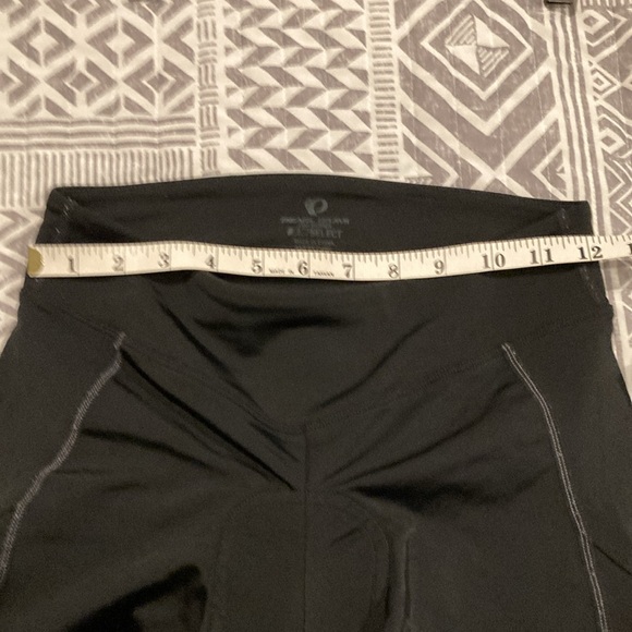 2/$30 🖤 Pearl Izumi Sugar bike shorts 🖤 medium - Picture 5 of 12